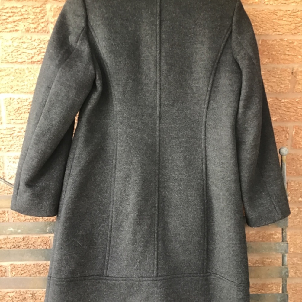 Quality Coat - Picture 4 of 9